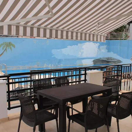 Villa Ladies Beach - Poolside Detached - 4 Floor - 5 Bedroom - Sea View *