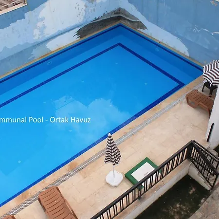 Ladies Beach - Poolside Detached - 4 Floor - 5 Bedroom - Sea View Вилла *
